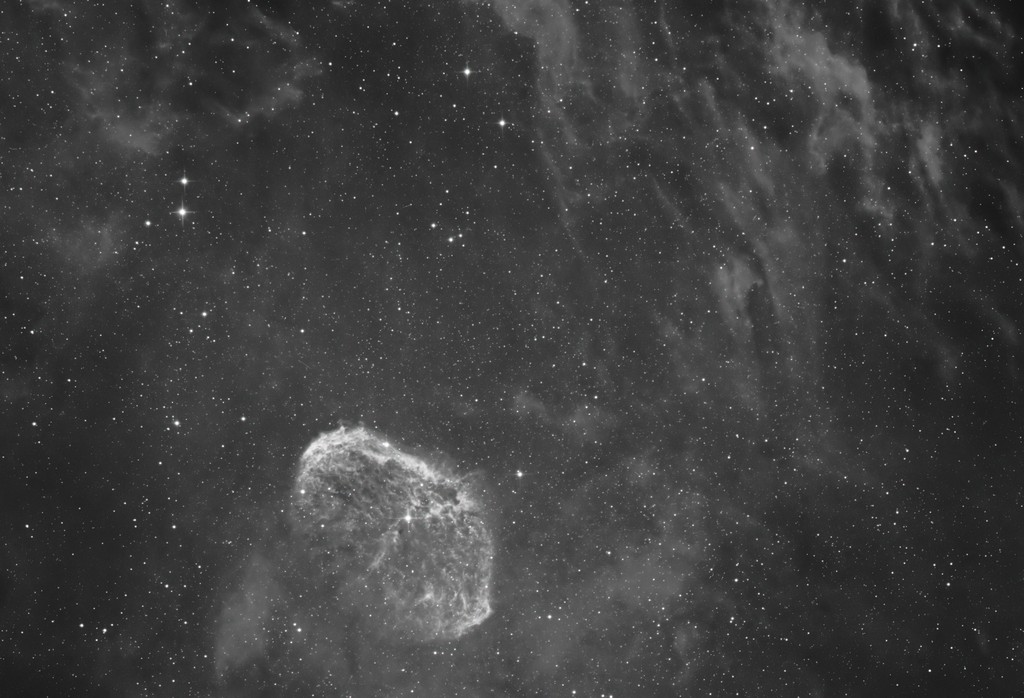 ngc6888CrescentASI071Netwon_Ha.jpg