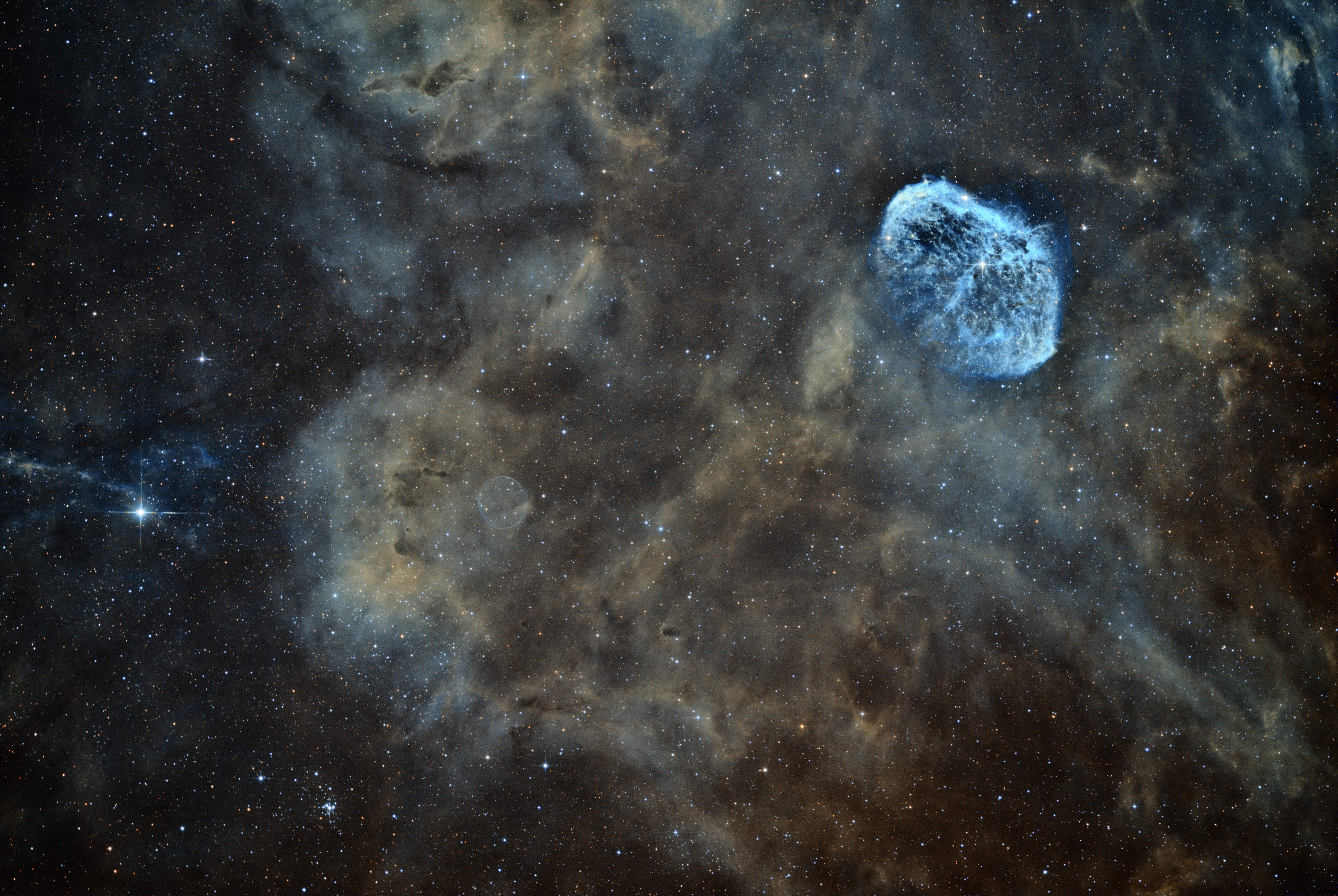 Crescent_buble_NGC6888_SHO_3mb.jpg