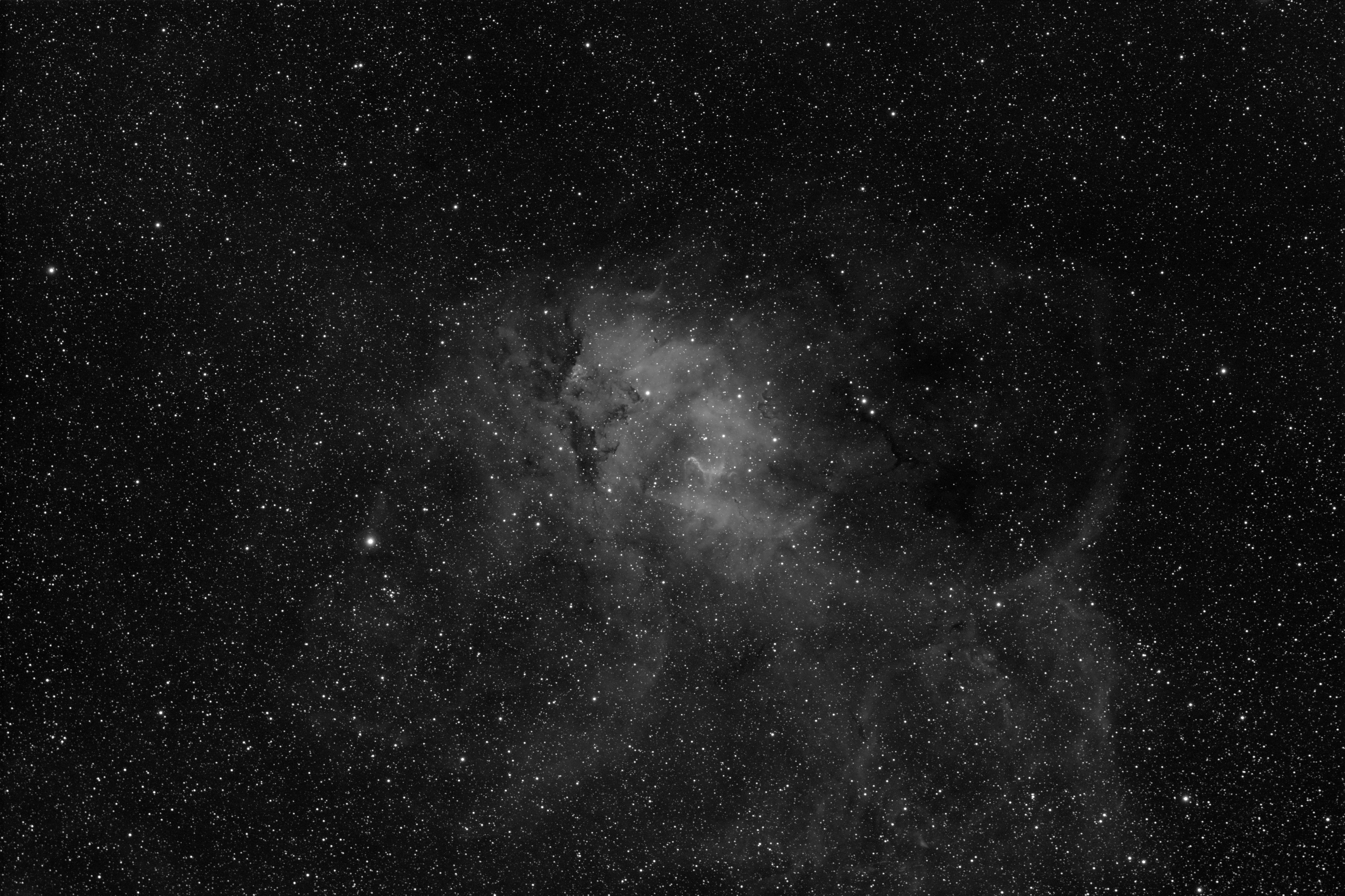 SH2-132_LBN470, 2023-09-09, 46x200L, APO100Q, H-Alpha, Toupcam.jpg