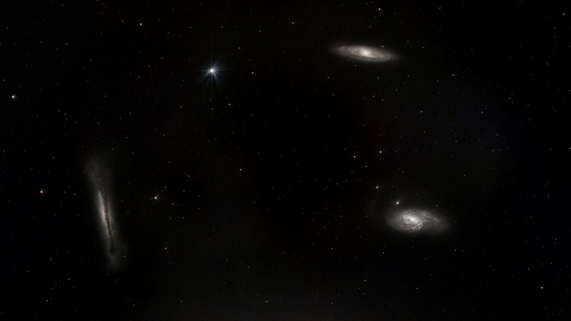 Leo Triplet donker 1920x1080.JPG