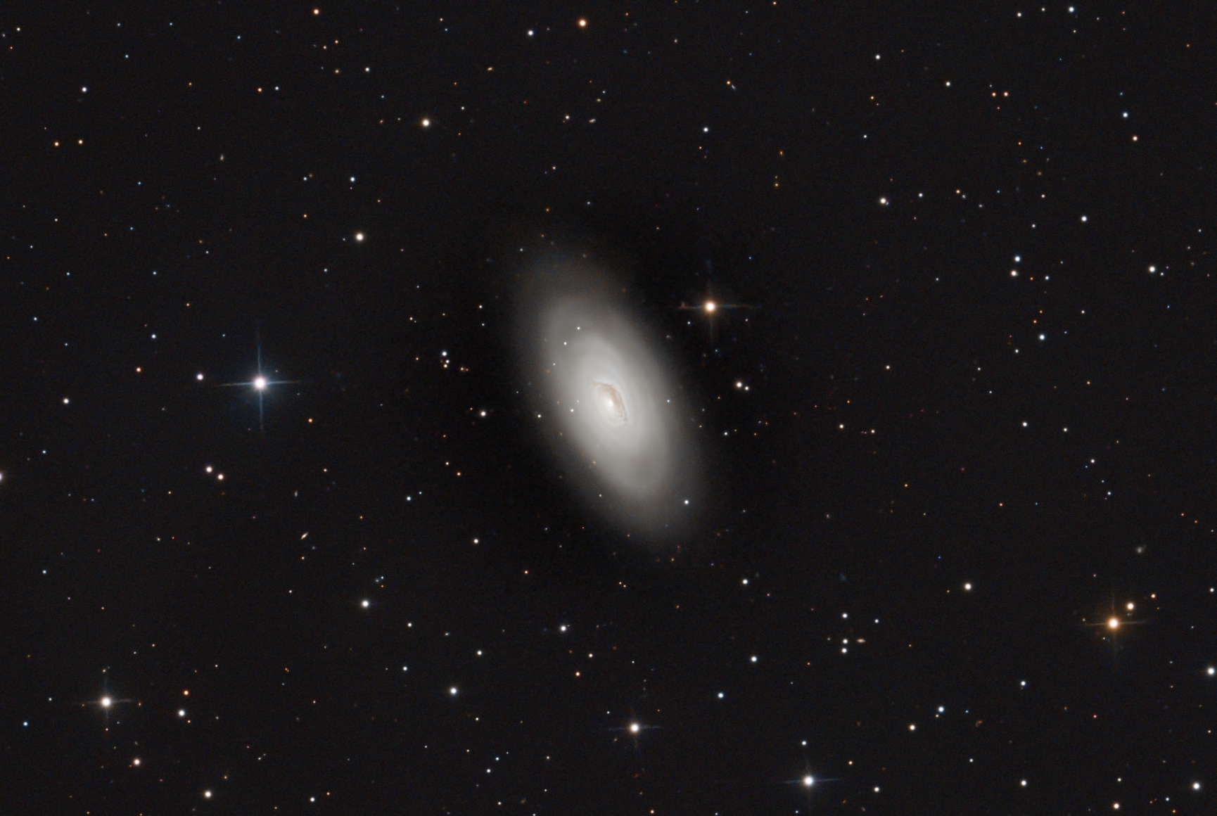M64_14hr_25min_GradCorX2_SPCC_GraXpert_BXT_NXT_STX_GHS_SAstarstretch_ScreenStars_DarkStructEnh_GHS_SCNRcrop.jpg