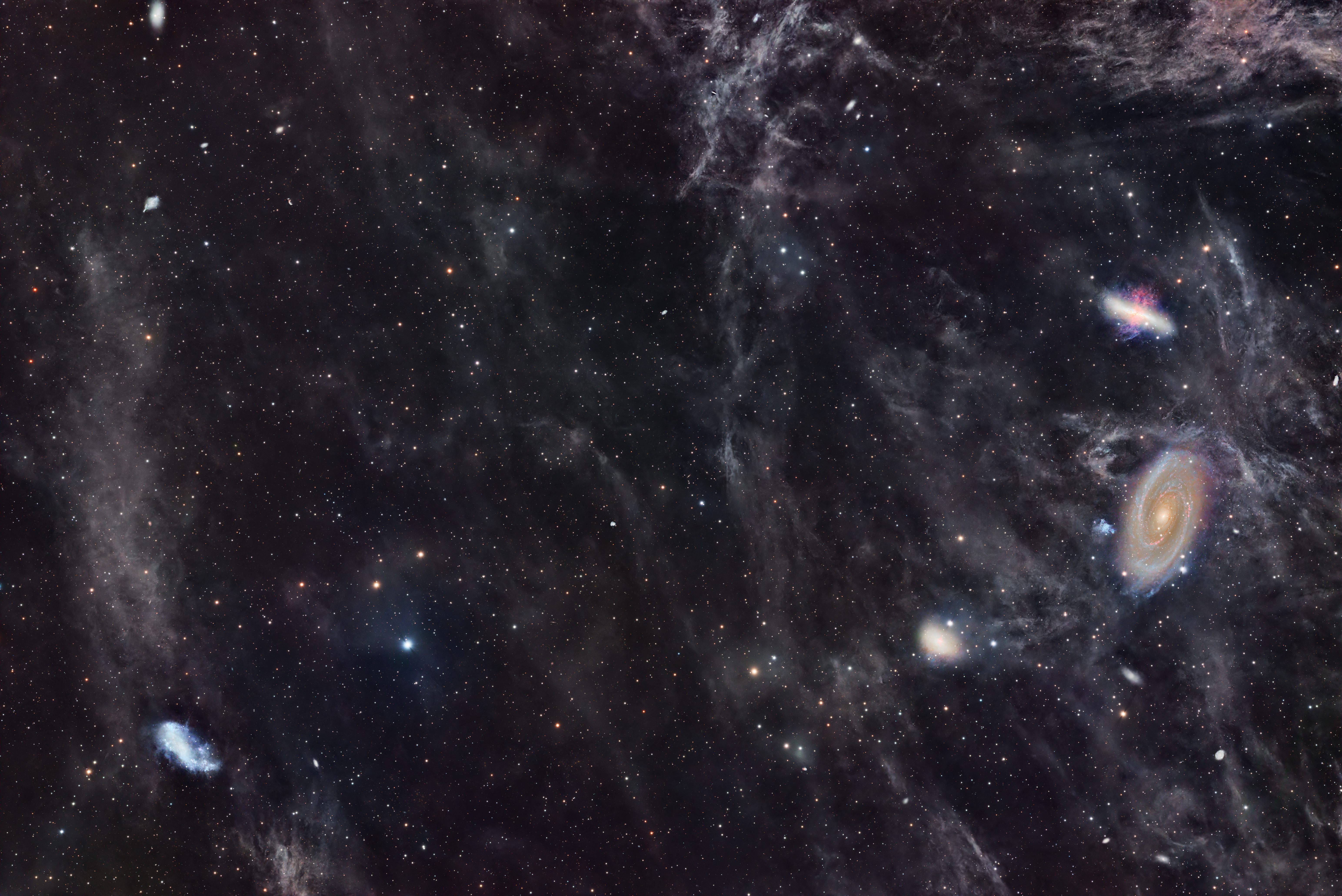 M81M82LRGBDustV2.jpg